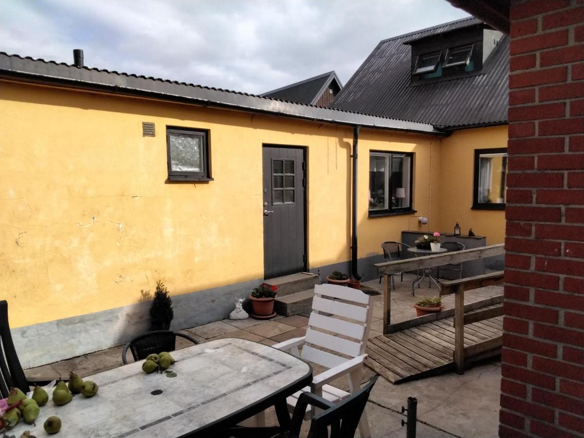 Bo I Trelleborg Apartment Екстериор снимка